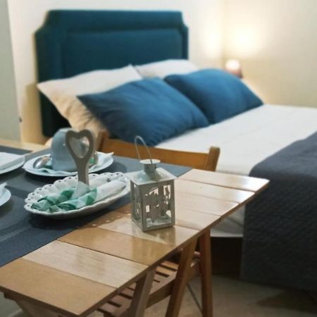 Palazzo Saraceno Apartment-Taras ตารันโต ภายนอก รูปภาพ