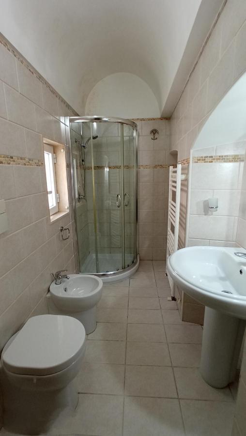 Palazzo Saraceno Apartment-Taras ตารันโต ภายนอก รูปภาพ